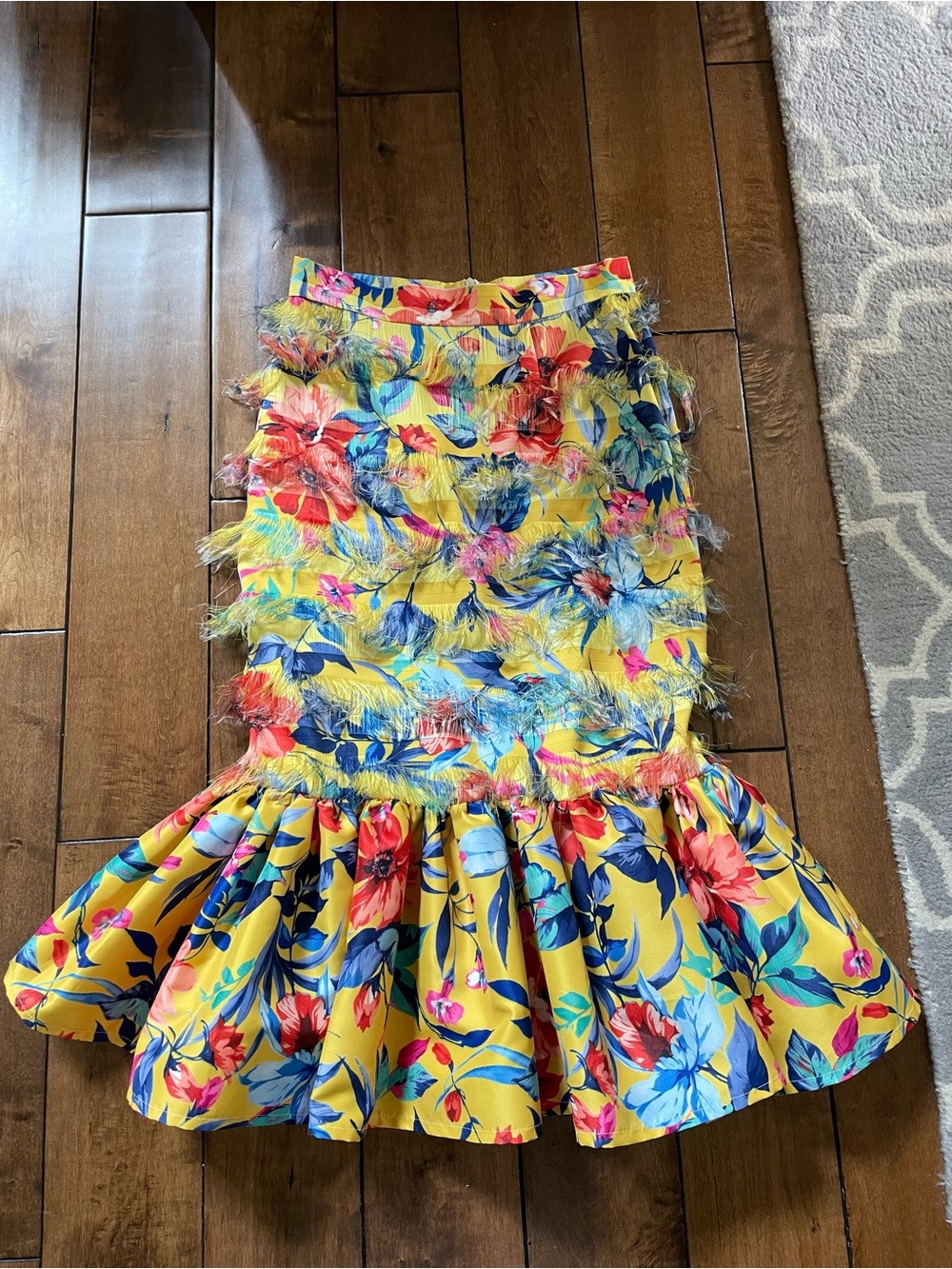Alcoolique Yellow Patterned Feather Skirt Size 40